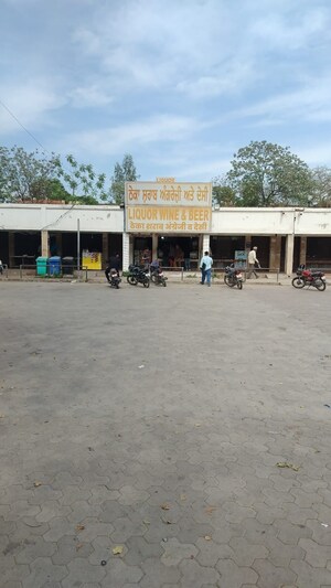  Shop For Sale in Sector 61