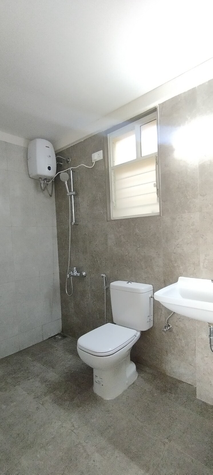 Bathroom, nanded-city-sur 2.5 Bedroom 1200 Sq.Ft. Apartment In Nanded Pune 9303271