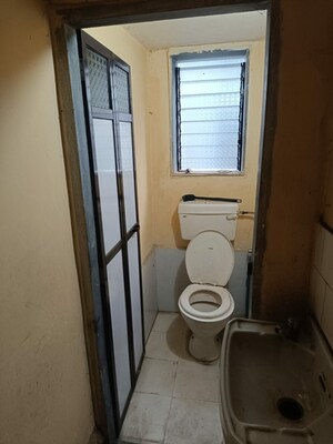 Bathroom in 1 BHK Apartment at Dombivli East – for Rent