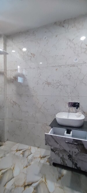 Bathroom in 3 BHK Builder Floor at Fidato Honour Homes, Sector 89 – for Sale