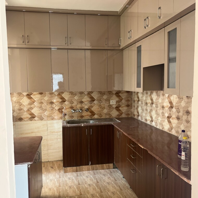 Kitchen, amrapali-golf-homes 3 Bedroom 1595 Sq.Ft. Apartment In Haibatpur Greater Noida 9303305