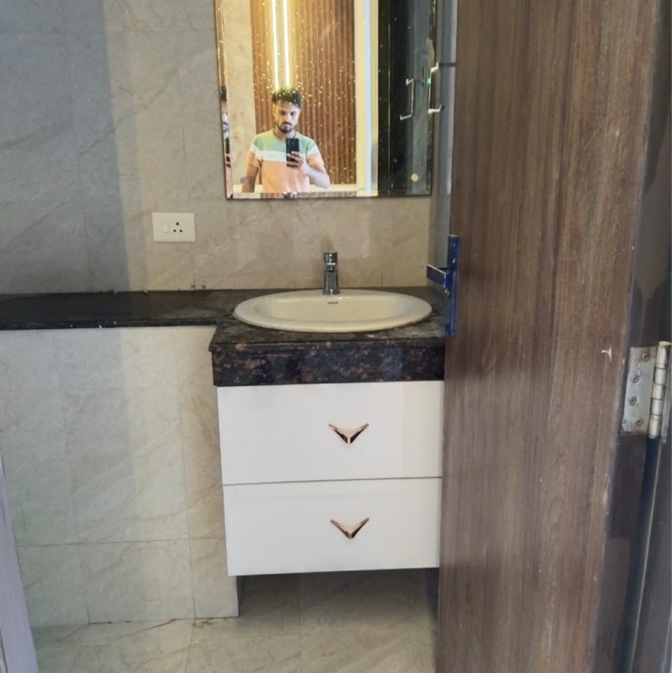 Bathroom, adani-oyster-grande-phase-2 4 Bedroom 3188 Sq.Ft. Apartment In Sector 102a Gurgaon 9303312