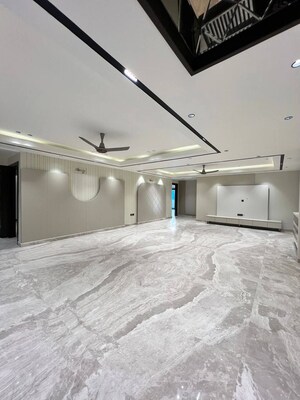 Building Lobby in 1 BHK Builder Floor at Sector 23a – for Rent