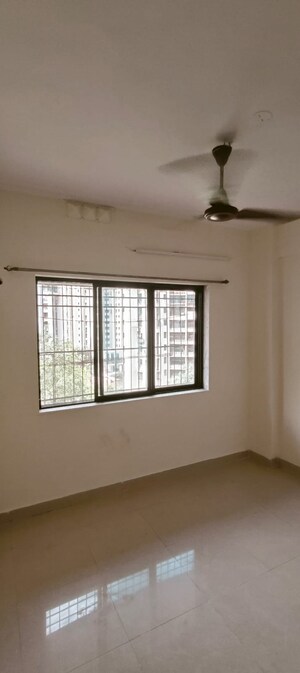 Room in 2 BHK Apartment at Shiv Siddhi Lok Kailash, Mulund West – for Rent