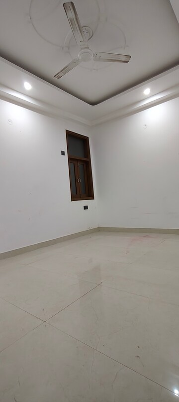 3 BHK Builder Floor For Rent in Chattarpur