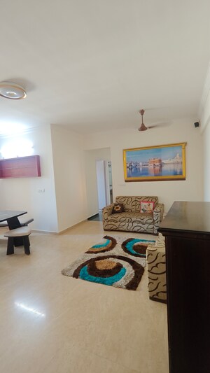 2 BHK Apartment For Rent in Hiranandani Meadows, Manpada