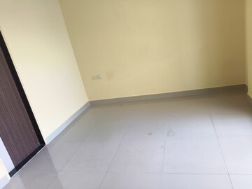 Room in 3 BHK Apartment at Blue Kites CHS Ltd, Kopar Khairane – for Rent