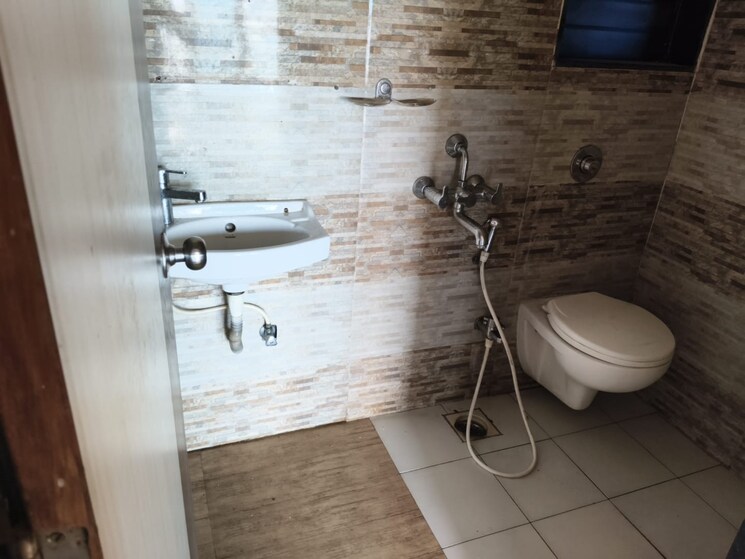 Bathroom, blue-kites-chs-ltd 3 Bedroom 1309 Sq.Ft. Apartment In Kopar Khairane Navi Mumbai 9303350
