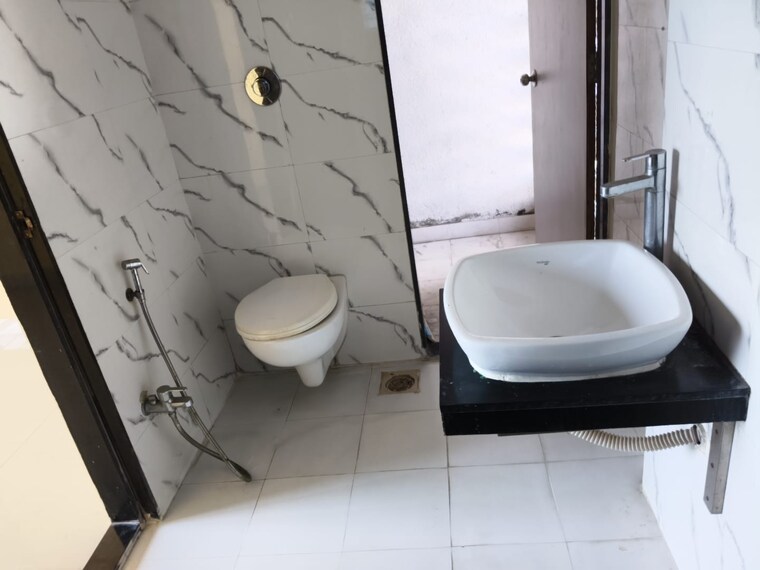 Bathroom, blue-kites-chs-ltd 3 Bedroom 1309 Sq.Ft. Apartment In Kopar Khairane Navi Mumbai 9303350