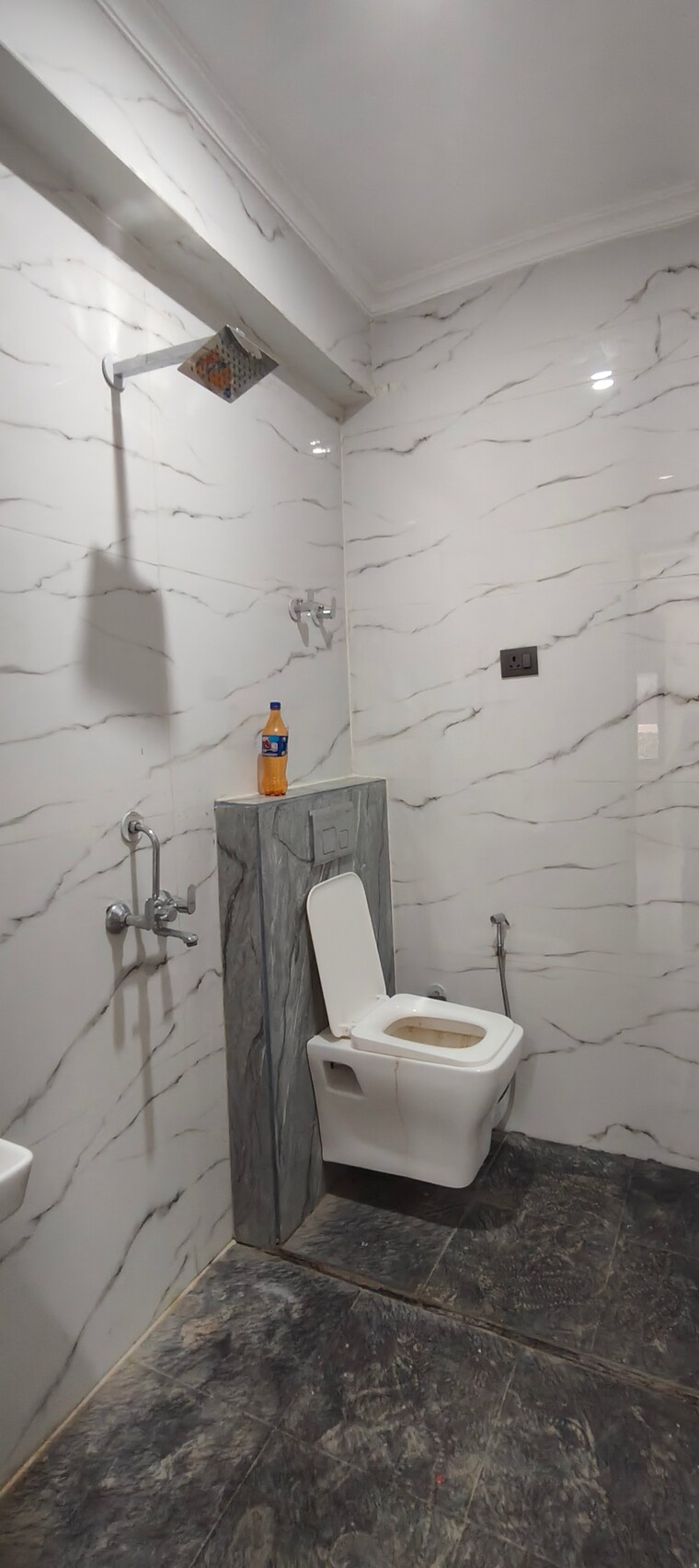 Bathroom, chattarpur 3 Bedroom 1500 Sq.Ft. Builder Floor In Chattarpur Delhi 9303362