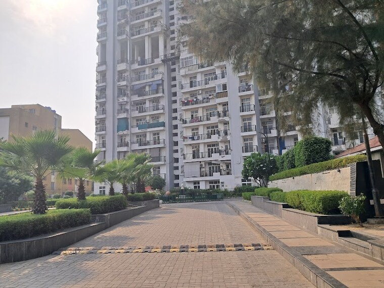 Exterior View, amrapali-platinum 4 Bedroom 3025 Sq.Ft. Apartment In Sector 119 Noida 9303376