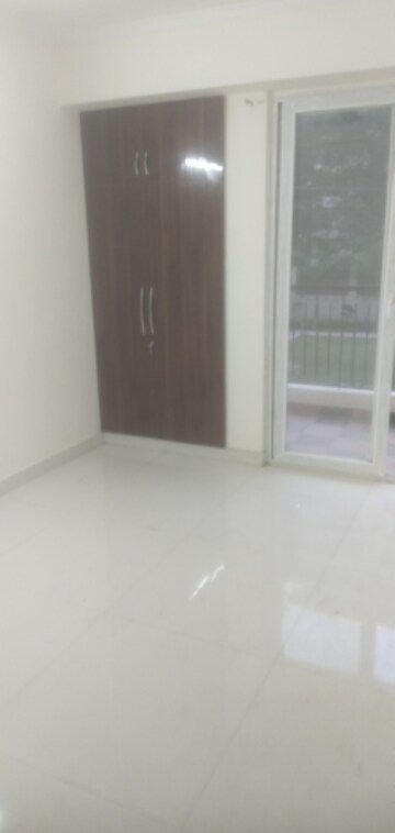 3 BHK Apartment For Rent in Vasu Fortune Residency Phase II, Raj Nagar Extension