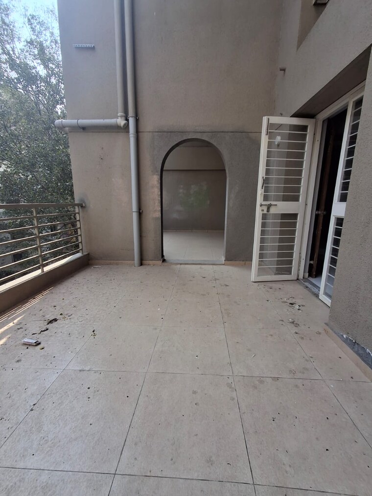 Balcony, pate-seya 2.5 Bedroom 1400 Sq.Ft. Apartment In Sinhagad Road Pune 9303390