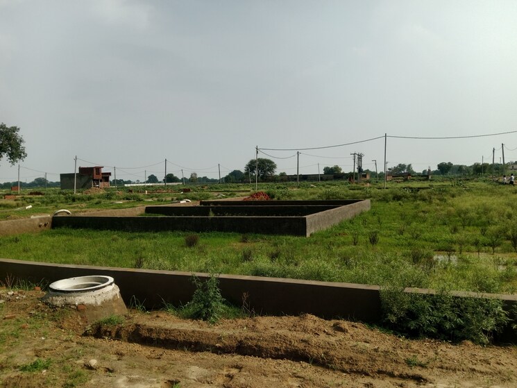 undefined, dhanauli  110 Sq.Yd. Plot In Dhanauli Agra 9303441