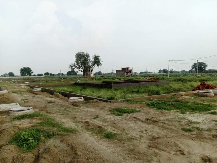 undefined, dhanauli  110 Sq.Yd. Plot In Dhanauli Agra 9303441