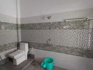 Attached Bathroom in 1.5 BHK Independent House at DLF My Pad, Gomti Nagar – for Rent