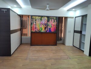 2 BHK Apartment For Rent in Vora Leela Sterling, Goregaon East