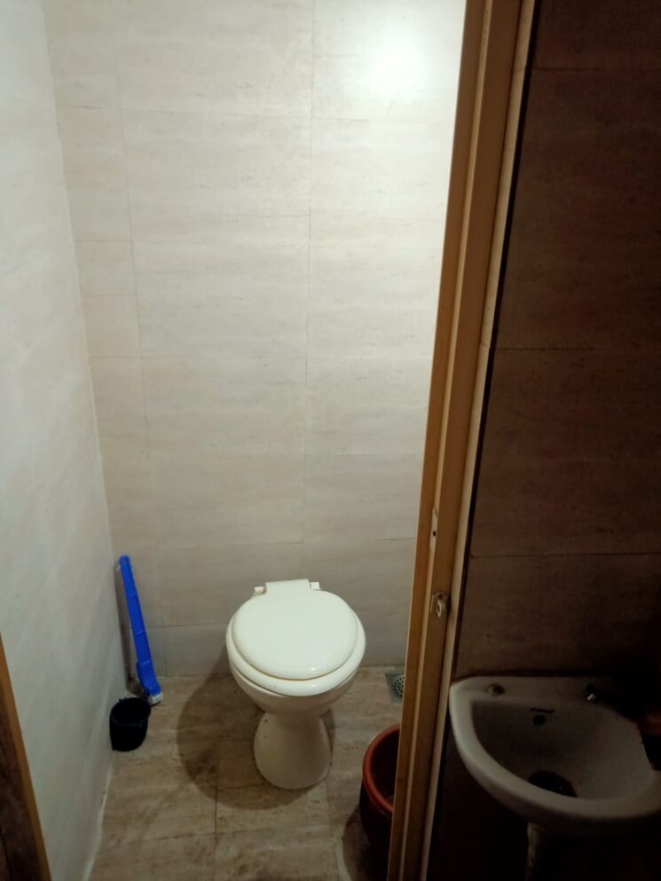 Bathroom, ambawadi 2 Bedroom 1200 Sq.Ft. Apartment In Ambawadi Ahmedabad 9303492
