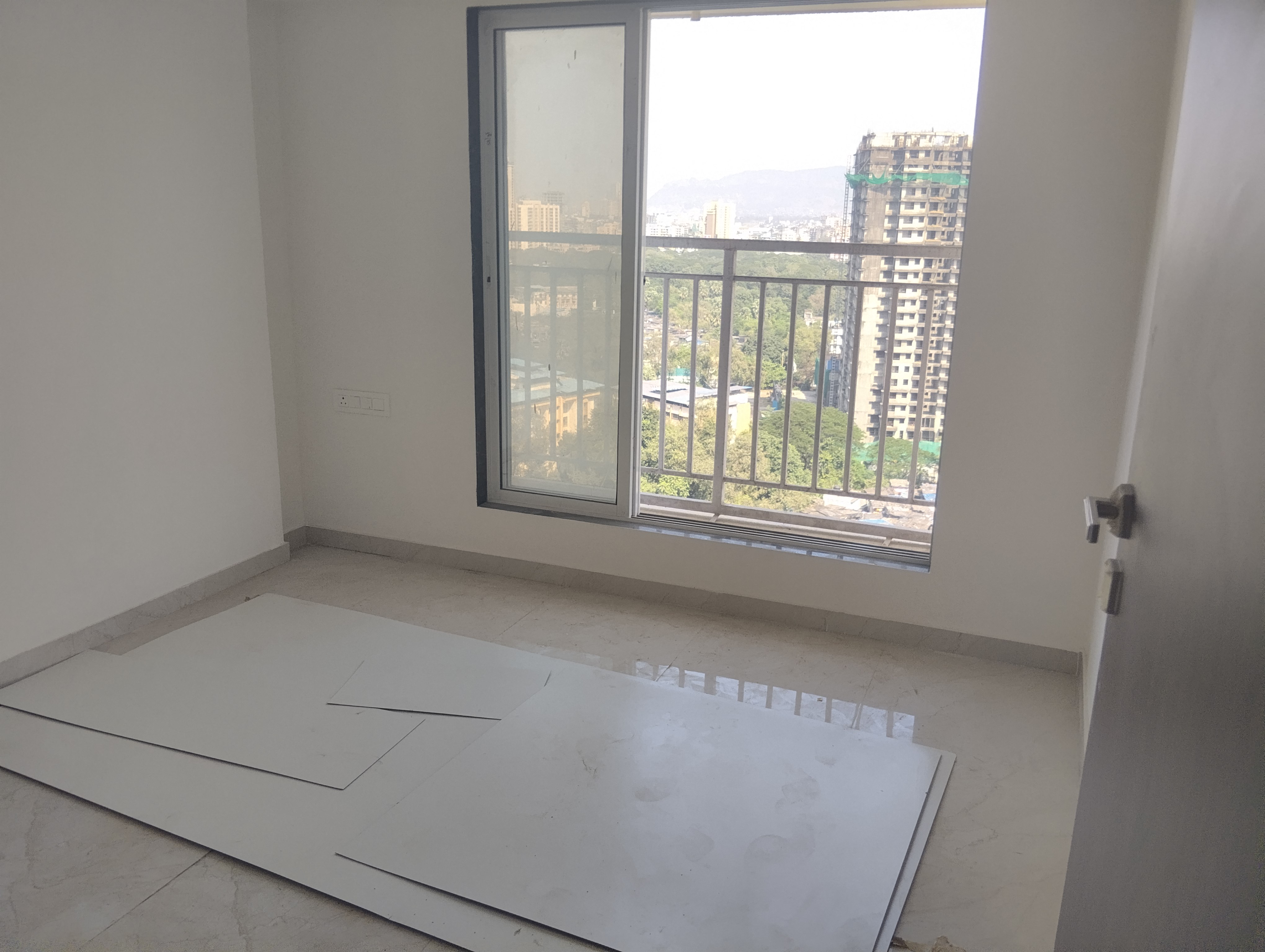 2 BHK Apartment For Rent in Shree Krushna Tower Mulun