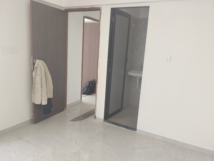 Room, mulund west 2 Bedroom 590 Sq.Ft. Apartment In Mulund West Mumbai 9303527