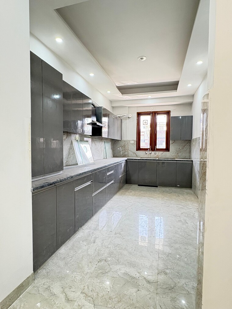 Kitchen, malibu town 3 Bedroom 1975 Sq.Ft. Builder Floor In Malibu Town Gurgaon 9303587