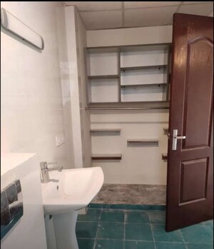 Bathroom in 3 BHK Apartment at Omaxe Waterscapes, Gomti Nagar – for Rent
