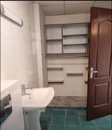 Bathroom in 3 BHK Apartment at Omaxe Waterscapes, Gomti Nagar – for Rent