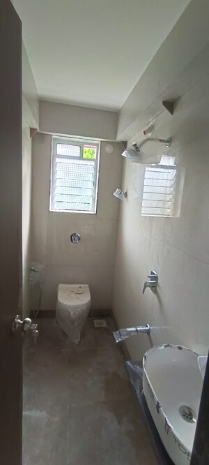 Bathroom in 2 BHK Apartment at Suvrat CHS, Tembhi Naka – for Rent