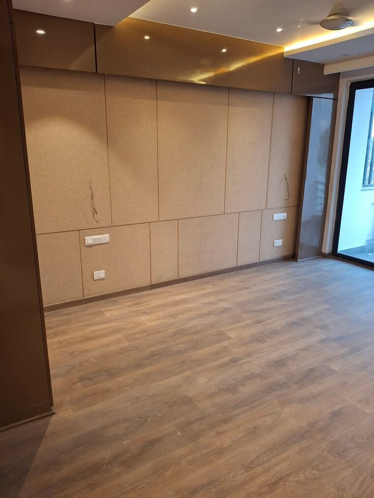 Room, sector 23a 3.5 Bedroom 1987 Sq.Ft. Builder Floor In Sector 23a Gurgaon 9303678