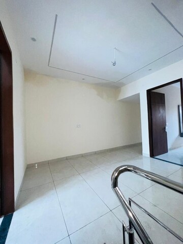 Room in 3 BHK Independent House at Patiala Road – for Sale