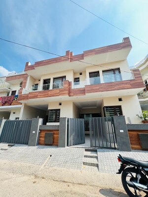 3 BHK Independent House – Exterior View View at Patiala Road - for Sale