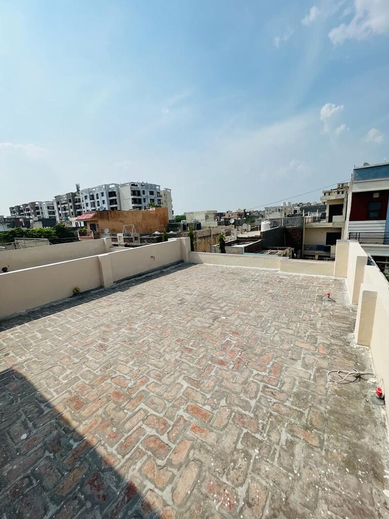 Exterior View, patiala road 3 Bedroom 200 Sq.Yd. Independent House In Patiala Road Zirakpur 9303694