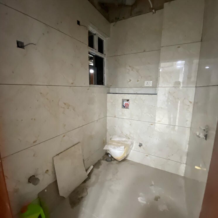 Bathroom, chattarpur 3 Bedroom 1300 Sq.Ft. Builder Floor In Chattarpur Delhi 9303743