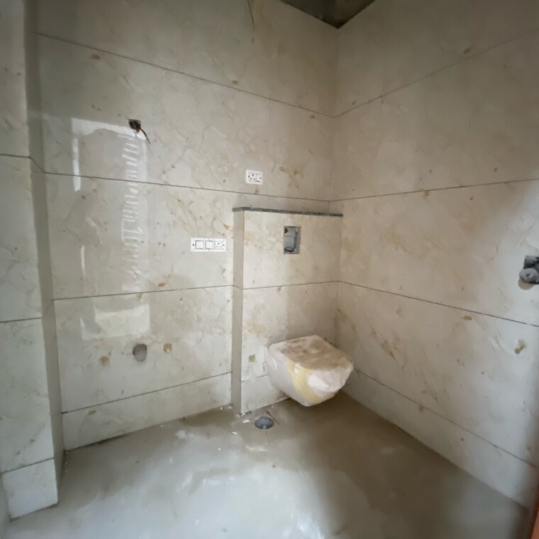Bathroom, chattarpur 3 Bedroom 1300 Sq.Ft. Builder Floor In Chattarpur Delhi 9303743