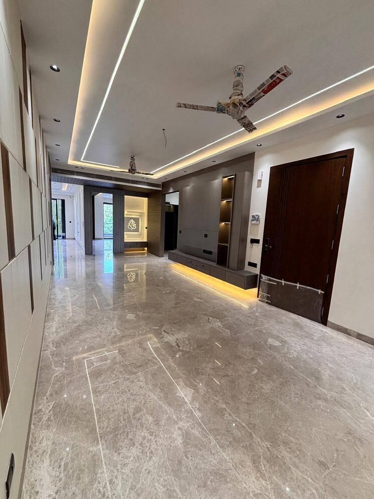 Room, suncity-trade-tower 2 Bedroom 1125 Sq.Ft. Builder Floor In Sector 21 Gurgaon 9303754