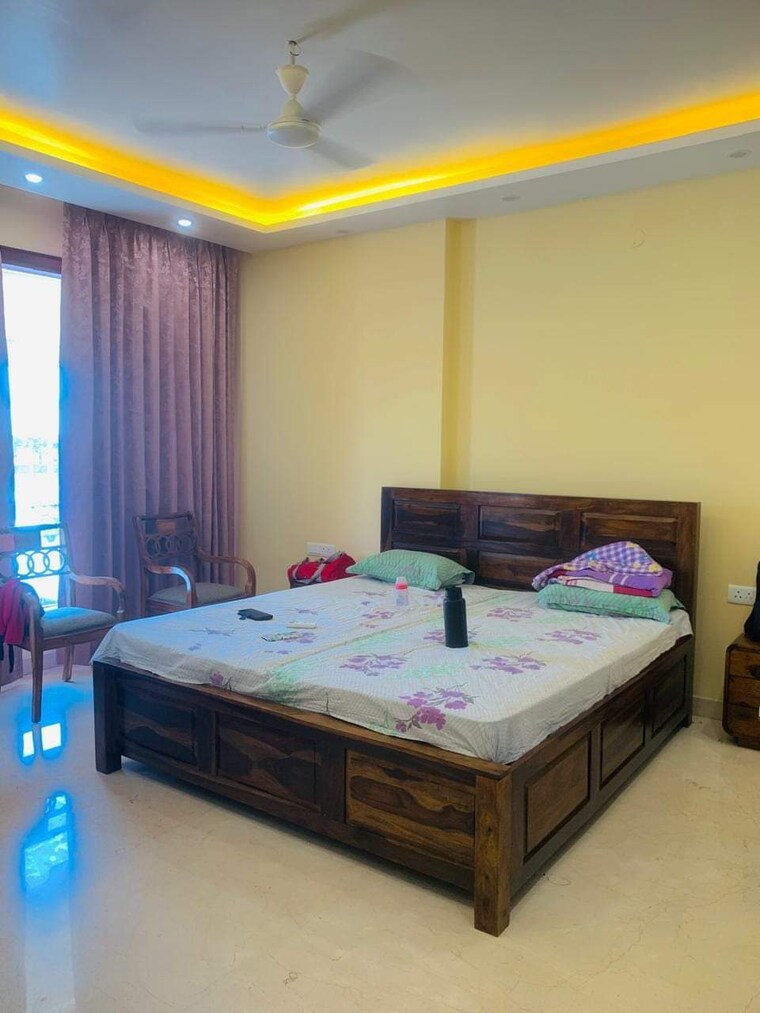 Bedroom, unitech-south-city-1 3 Bedroom 1830 Sq.Ft. Builder Floor In South City 1 Gurgaon 9303784