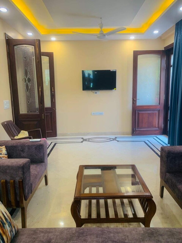 Living Room, unitech-south-city-1 3 Bedroom 1830 Sq.Ft. Builder Floor In South City 1 Gurgaon 9303784