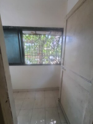 Bathroom in 1 BHK Apartment at Dombivli East – for Rent