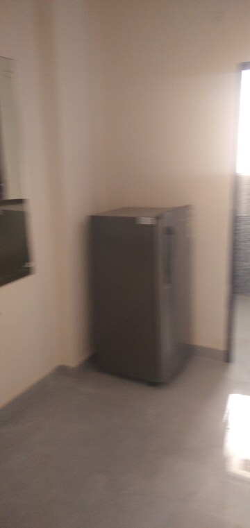 Room in 1 RK Builder Floor at Vipul World Plots, Sector 48 – for Rent