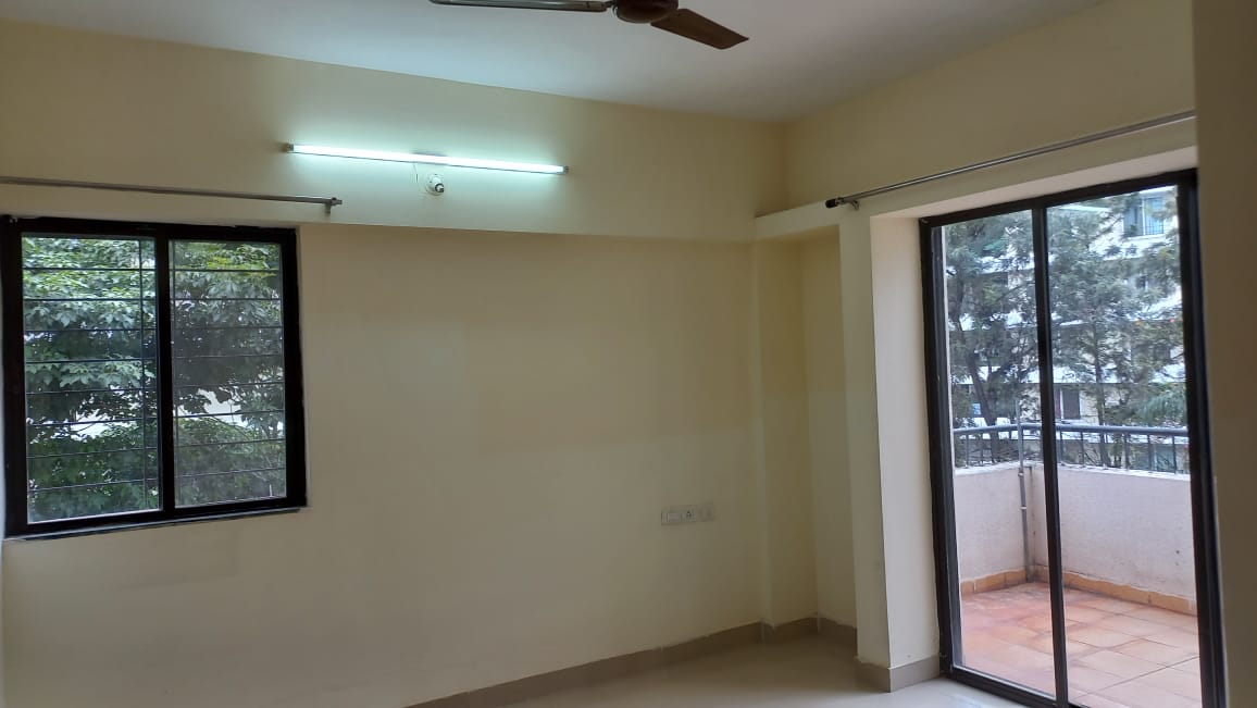 3 BHK 1350 Sq.Ft. Apartment in Sanskriti Housing Society