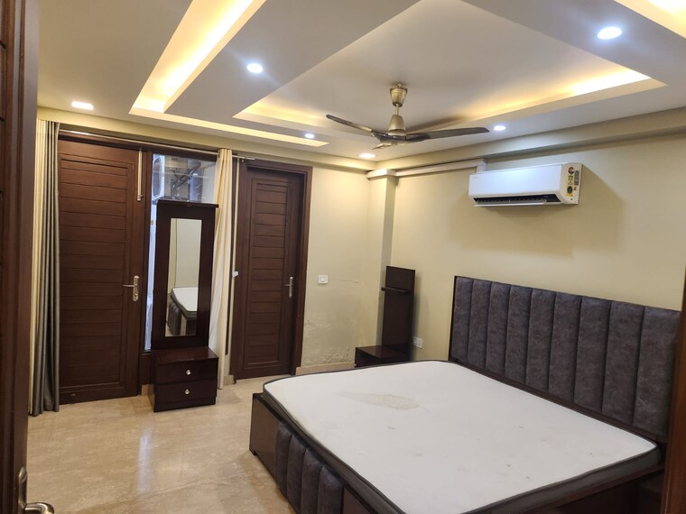 Bedroom, dlf phase ii 3 Bedroom 215 Sq.Ft. Builder Floor In Dlf Phase ii Gurgaon 9303839
