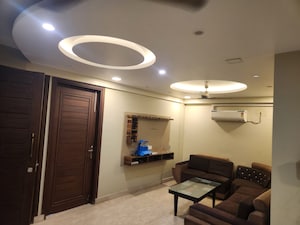 Living Room in 3 BHK Builder Floor at Dlf Phase ii – for Rent