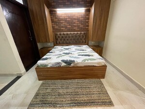 Bedroom in 1 BHK Builder Floor at Dlf City Phase 3 – for Rent