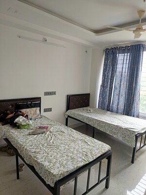 Bedroom in  Pg at Powai – for Rent