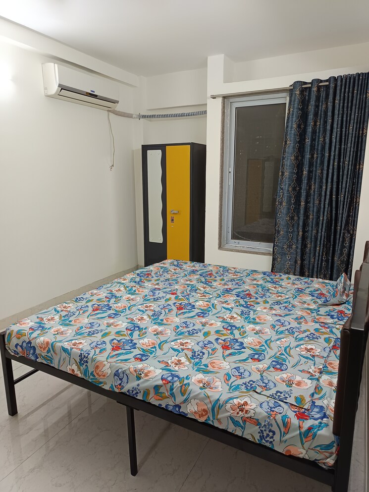 Bedroom, powai Pg For Boys & Girls In Powai 9303909