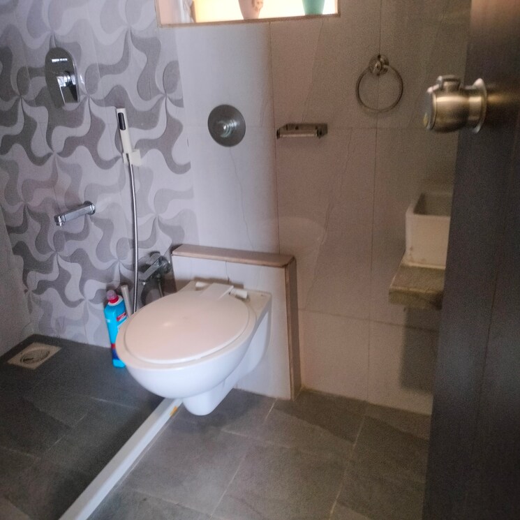 Bathroom, andheri west 3 Bedroom 1450 Sq.Ft. Apartment In Andheri West Mumbai 9303950