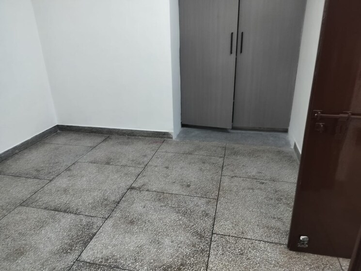 Room, vasant kunj 3 Bedroom 1850 Sq.Ft. Apartment In Vasant Kunj Delhi 9303930