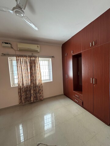 Room in 2 BHK Apartment at Frazer Apartments, Frazer Town – for Rent