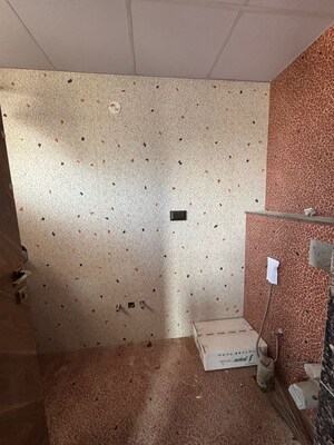 Bathroom in 3 BHK Apartment at Le Orchid, Frazer Town – for Rent