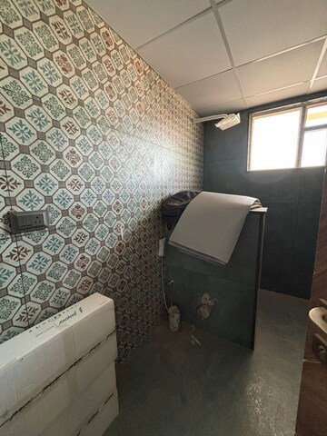 Bathroom in 3 BHK Apartment at Le Orchid, Frazer Town – for Rent